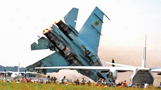 Su-27 Flanker Falls From Sky on Video - Sknyliv Disaster