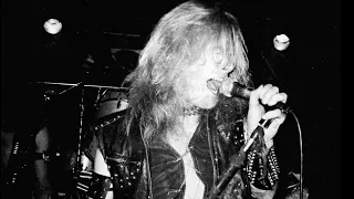 Razor - Larry's Hideaway, Toronto October 19 1985 - Evil Invaders (video shoot) / Take This Torch