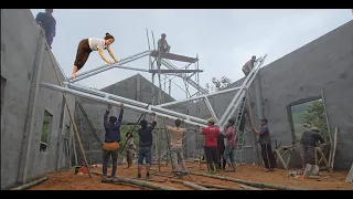 Four giant iron trusses weighing dozens of tons were pulled up by the girl and her neighbors