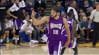 Casspi & Curry Duel in Oakland