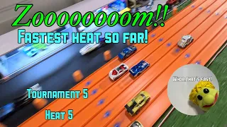 Racing some FAST Hot Wheels on Frugal Rock Raceway for heat 5!