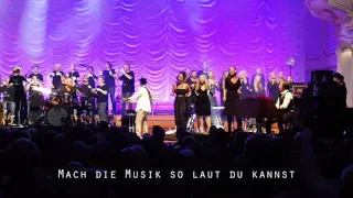 HandsUp Gebärdenchor Konzert Stefan Gwildis Spiel das Lied in dir