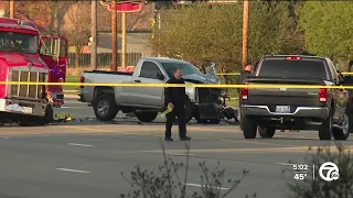 Police say knife-wielding man shot and killed by officers in Roseville