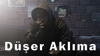 Semicenk - Düşer Aklıma Şarkı Sözleri