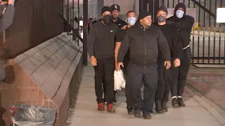 Jussie Smollett walks out of Cook County Jail | ABC7 Chicago