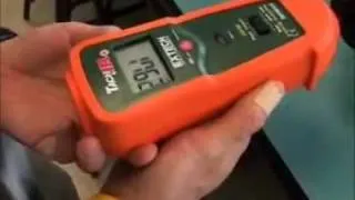 Photo/Contact Tachometer with built-in InfraRed Thermometer Extech RPM10