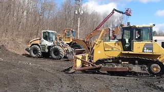 KOMATSU D65EX-16 CRAWLER DOZER GRADING