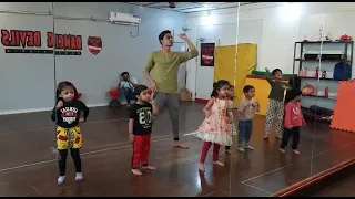 kids dance on holi