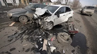 #10  Подборка АВАРИЙ на 10 минут,Car Crash Compilation страшные ДТП Октябрь 2015