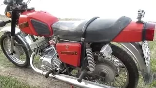 ИЖ ЮПИТЕР 5 -ЧЕСТНЫЙ ОТЗЫВ ПОСЛЕ 24 ЛЕТ /MOTORCYCLE FROM THE SOVIET UNION AFTER 24 YEARS/ENG.SUB