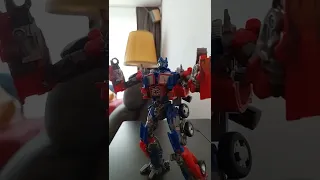 Optimus prime music stop motion