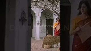 Aap apni shadi ki fikr kre phuppo, budhapa aa raha hai aap pr!😂😂 sajal ali funny scene!