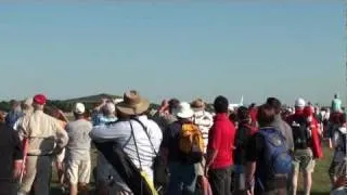 The Boeing 787 Dreamliner  taking off at EAA AirVenture 2011