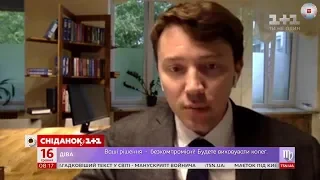 Юрист Лаврентій Царук консультує глядачку Сніданку з 1+1 стосовно відкриття ФОП