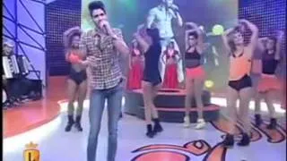 Gusttavo Lima canta Mente Pra Mim no palco do Legendários 15122012