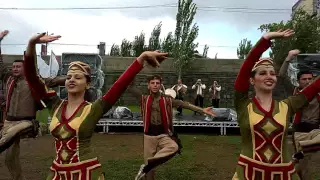 Armenian dance