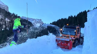 UNIMOG - LAWINENSCHNEE FRÄSEN IN DEN SCHWEIZER ALPEN!