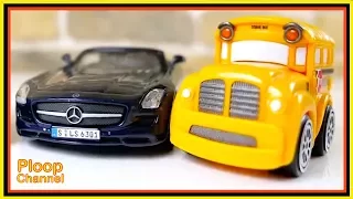 Bussy & Speedy - MERCEDES SLS Construction - Toy Cars unboxing