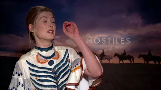 Hostiles - Itw Rosamund Pick (official video)