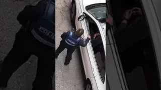 Captan a policía recibiendo dinero de conductor en la Ciudad de México