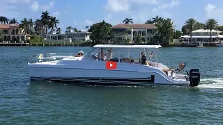 Walkthrough of the Gemini Freestyle Power 399 Catamaran