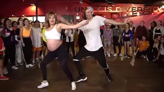 Pregnant Dance Chachi Gonzales & Matt Steffanina "Loco Contigo"