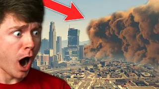 Reacting to the END OF THE WORLD in GTA 5! (Crazy)