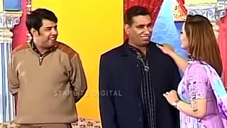 Best Of Nasir Chinyoti and Nargis With Naseem Vicky Stage Drama Comedy Funny Clip | Pk Mast