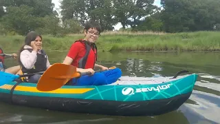 Xander Wanders: First time kayaking