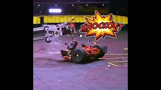 Battlebots highlights | Tritron gets destroyed in 1 Hit from copperhead #shorts