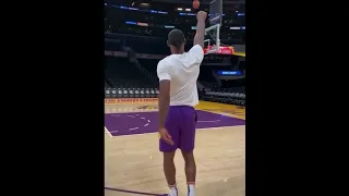 LeBron James training hard to return with a king！