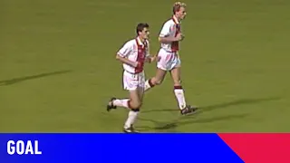 PRACHTIGE Goal van Dennis Bergkamp | Ajax - Vitesse (27-01-1993) | Goal
