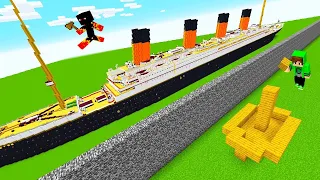 Trolleé en la BATALLA DE CONSTRUCCIÓN con TITANIC LISTO en MINECRAFT