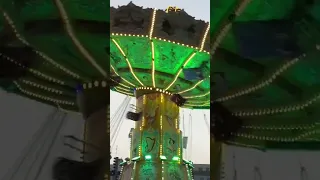 PEOPLE SPINNING SWING RIDE #shorts #ride #amazing #viral #video #videos