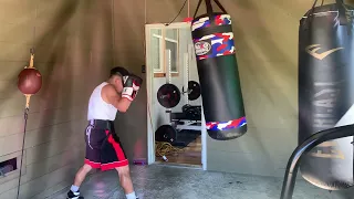 Hitting the heavy bag #boxing