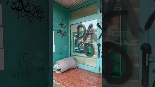 Antifa Mailand | Farbanschlag und Graffiti an Bank | #FreundeskreisOnTour