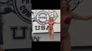 Francielle Mattos campeã da Wellness posing routine | VBodybuilding Cortes #wellness