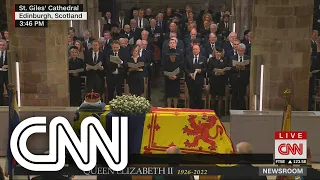 Corpo da rainha Elizabeth II é velado em catedral de Edimburgo | LIVE CNN