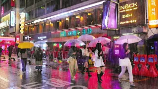 Crowded GANGNAM Rainy Day Saturday Night Walk, Seoul Gangnam Travel Walker.