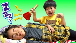 【寸劇】子どものうたメドレー⑥ Are You Sleeping? | Clean Up The Room Song | あのね、ママきいて　Kids Songs　かえであーたん