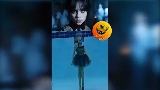 Танец Уэнсдей под водой в исполнении Кристины Макушенко 2022