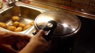 Kartoffeln im Schnellkochtopf Silit Sicomatic-S