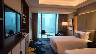 SOLAIRE NORTH DELUXE ROOM & FACILITIES