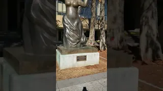 Mahalia Jackson Statue