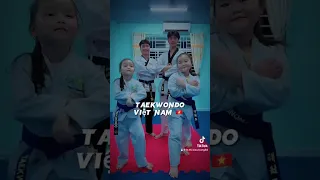 chính thức đổi đai mới cho chị em Su các thấy Taekwondo đu trend hơi bị đỉnh | Gia Đình Nhà Su