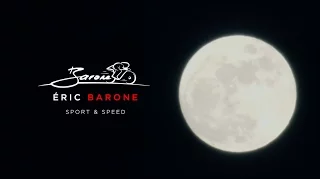 Eric Barone, the scenes of an extreme run at night: the full moon ride