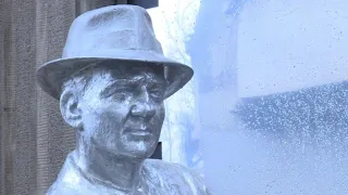 Serbia unveils statue of late US actor Karl Malden