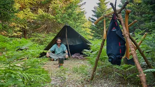 3 Days solo bushcraft on a mountain, 2 camps, carving a fork, cooking