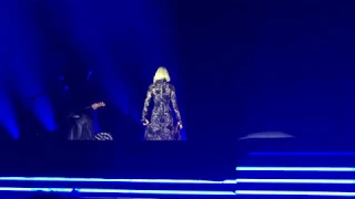 Celine Dion - Courage Tour - S'il suffisait d'aimer (clip) - September 21 2019 Quebec