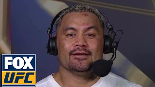 Mark Hunt explains how he got the win over Derrick Lewis | UFC FIGHT NIGHT